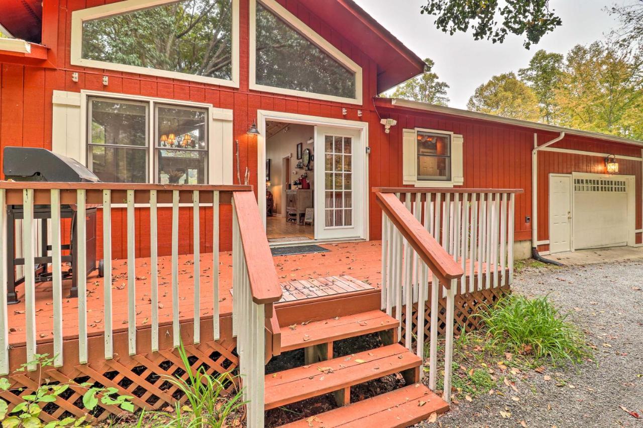 Rustic Red Cabin With Deck In Maggie Valley Club! Luaran gambar