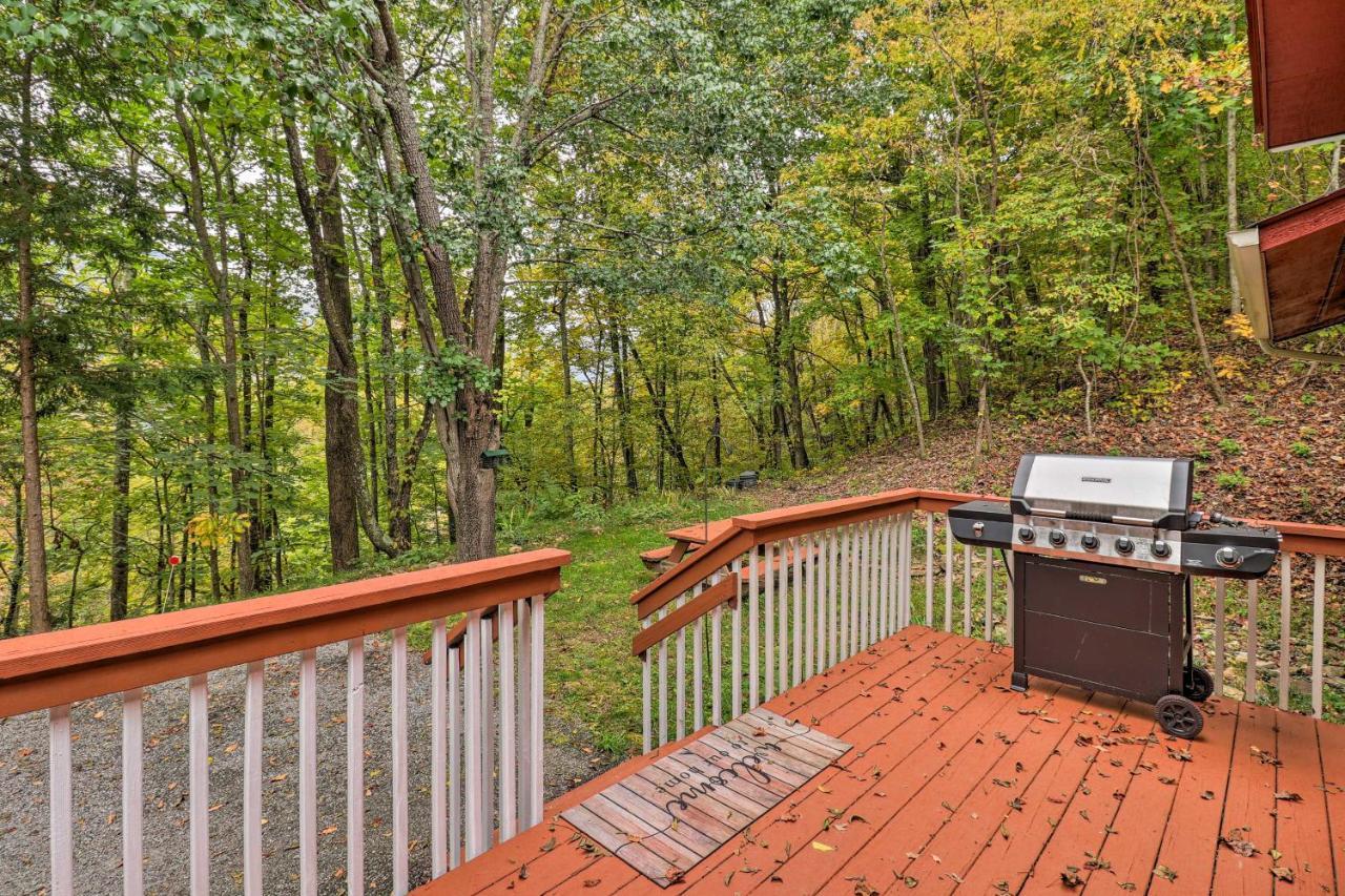 Rustic Red Cabin With Deck In Maggie Valley Club! Luaran gambar